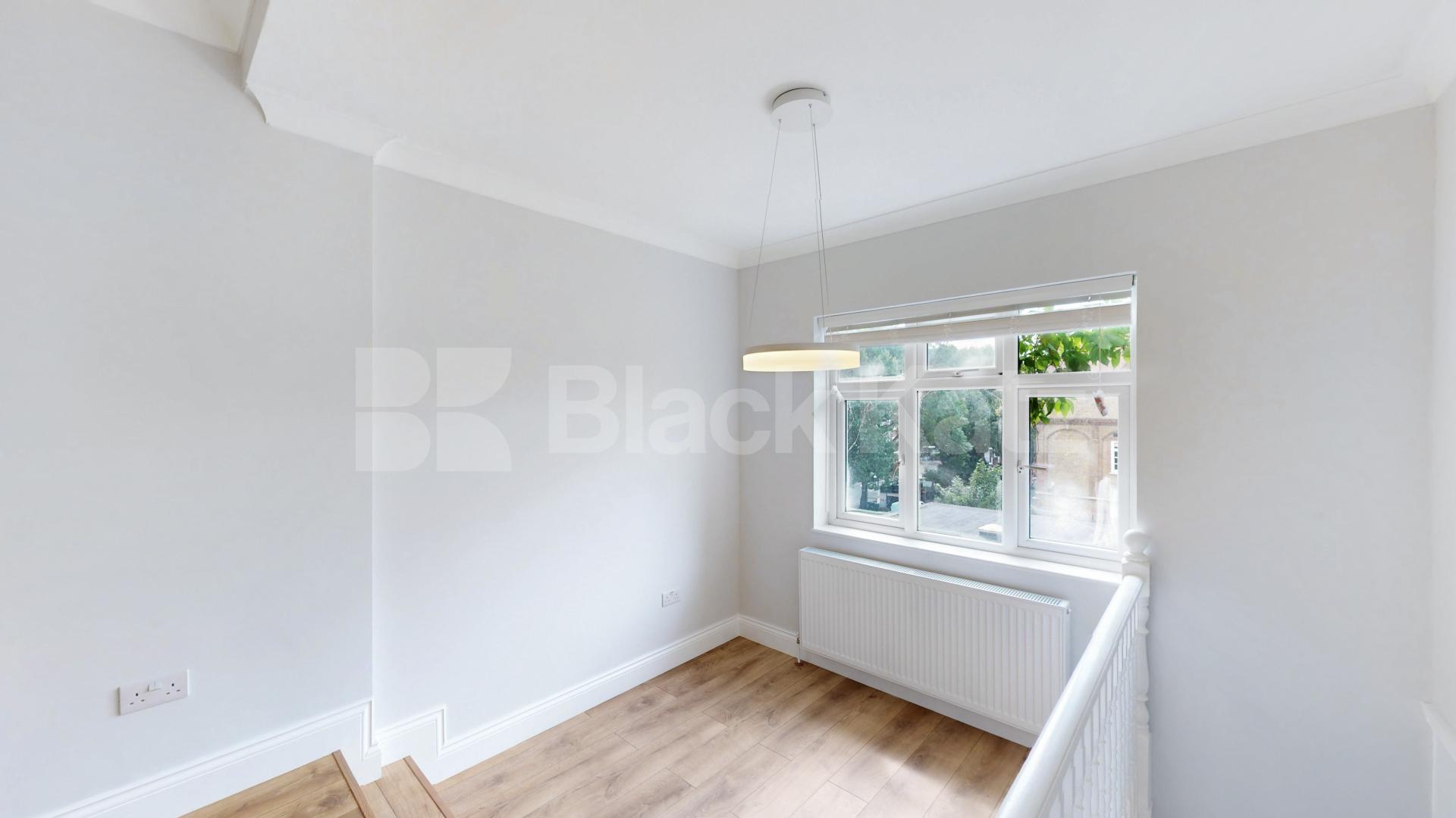 Modern Apartment Colville Road, Notting Hill